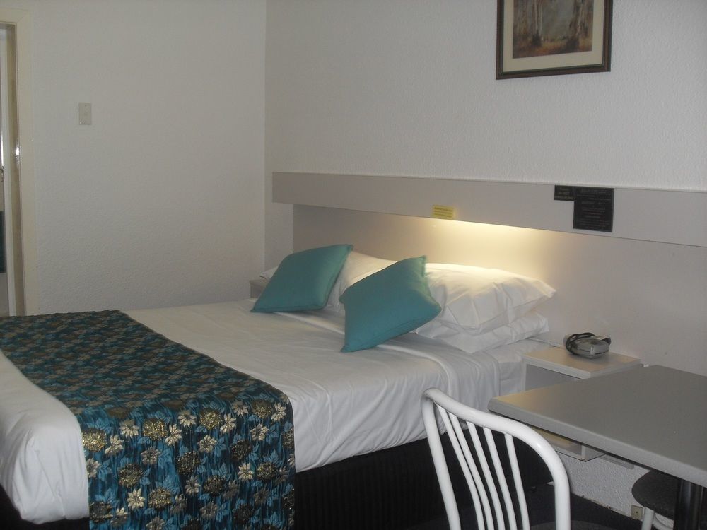 Balonne River Motor Inn Saint-George Extérieur photo